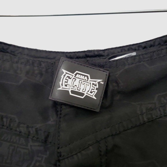 MMA Elite Fight Shorts Mens L Wrestle Board Swim Trunk Black All Over Logo Print - Picture 3 of 9